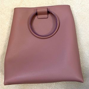 Loop handle, vegan, mauve bag